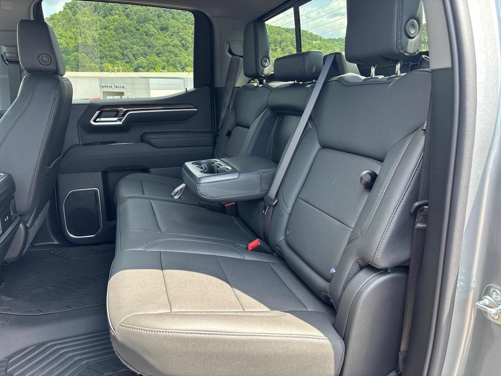 New 2026 Chevrolet Silverado 1500 RST w/ Convenience Package II AWD/4WD image 22