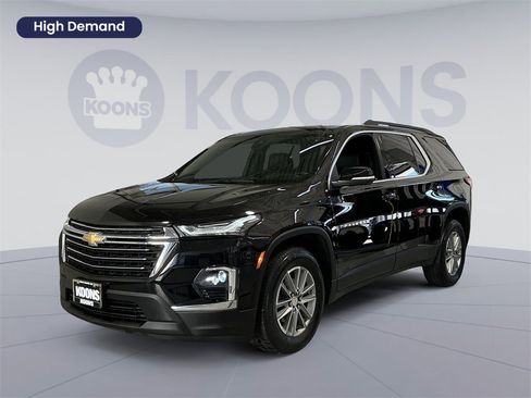 Used 2023 Chevrolet Traverse LT w/ LPO, Roadside Safety Package image 1