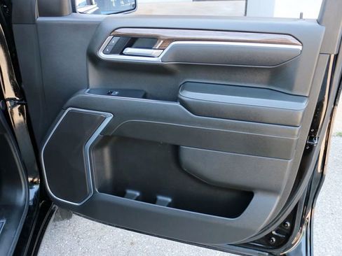 Used 2025 Chevrolet Silverado 1500 LT RWD image 33