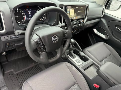 New 2026 Nissan Frontier SV AWD/4WD image 10