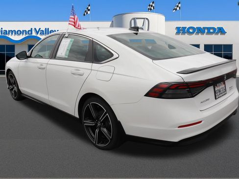 Used 2024 Honda Accord Sport image 4