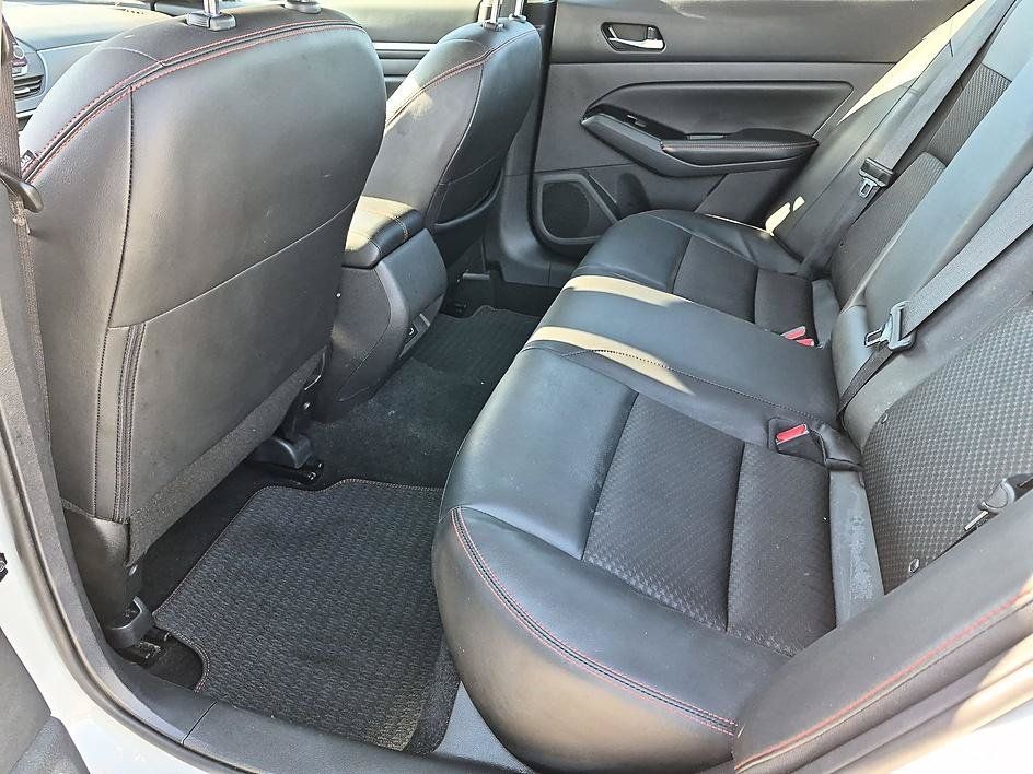 Used 2025 Nissan Altima 2.5 SR FWD image 27