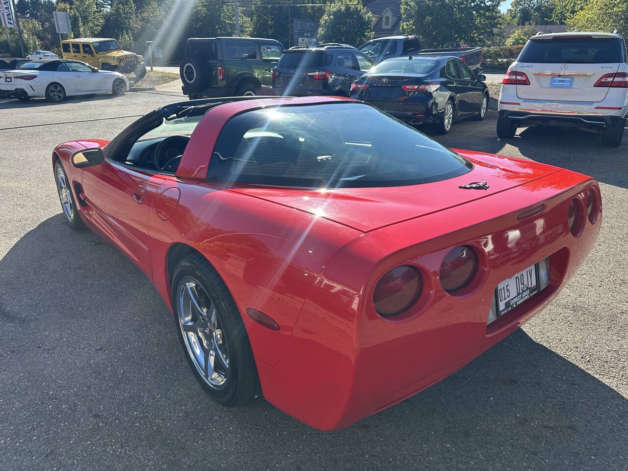 Used 1999 Chevrolet Corvette Coupe RWD image 4