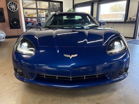 Used 2005 Chevrolet Corvette Convertible w/ Preferred Equipment Group image 18