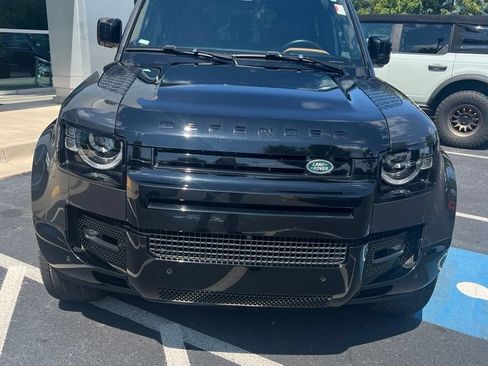 Used 2023 Land Rover Defender 130 X AWD/4WD image 4