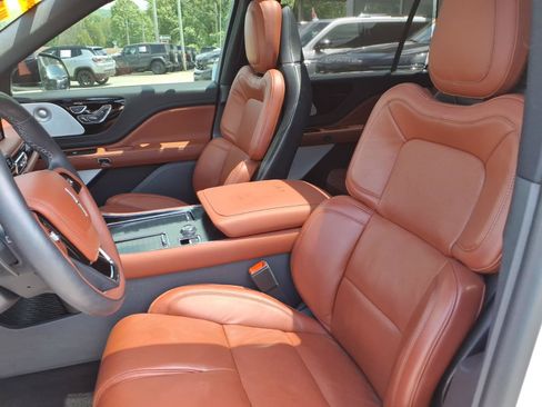 Used 2025 Lincoln Aviator Reserve w/ Equipment Group 201A AWD/4WD image 5