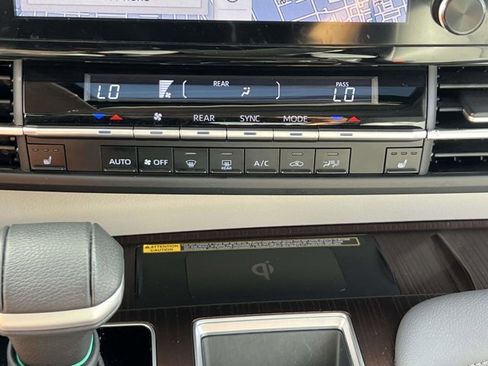 Used 2024 Toyota Sienna XLE w/ XLE Plus Package AWD/4WD image 30