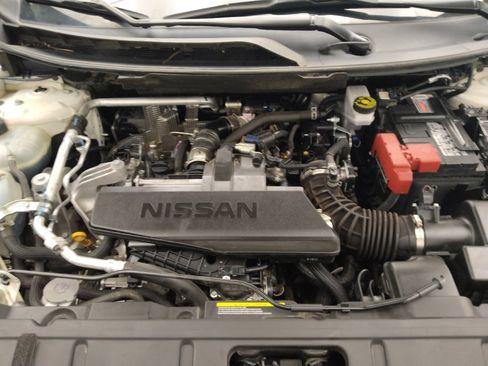 Used 2024 Nissan Rogue S AWD/4WD image 30