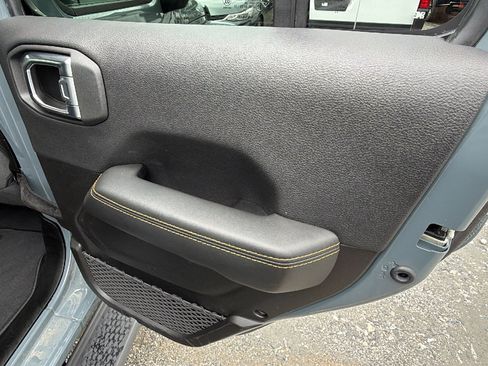 Used 2025 Jeep Wrangler Unlimited Sahara AWD/4WD image 20