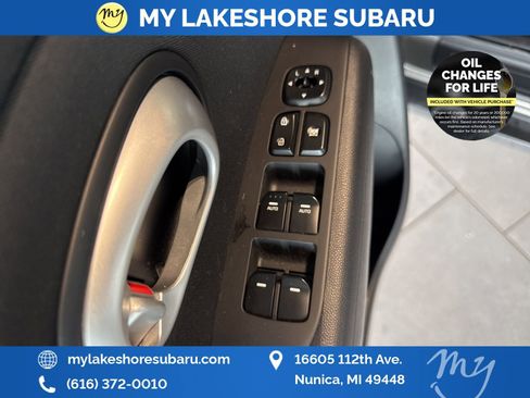 Used 2016 Kia Soul + image 11