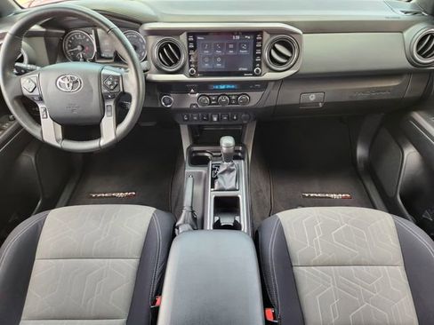 Used 2021 Toyota Tacoma TRD Sport w/ Technology Package RWD image 19
