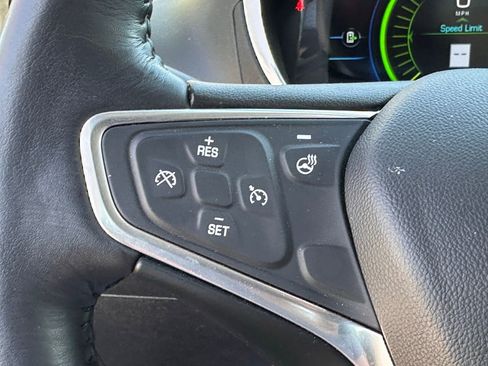 Used 2018 Chevrolet Volt Premier w/ Driver Confidence Package image 26