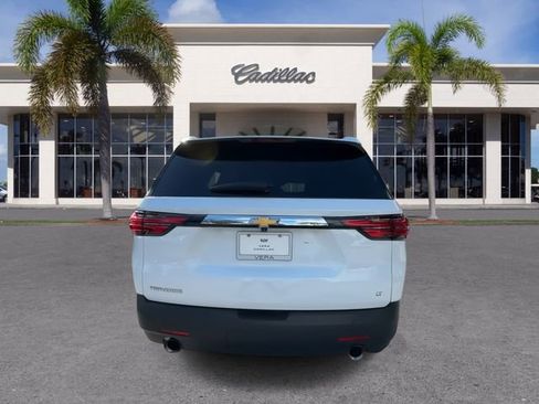 Used 2023 Chevrolet Traverse LT image 11