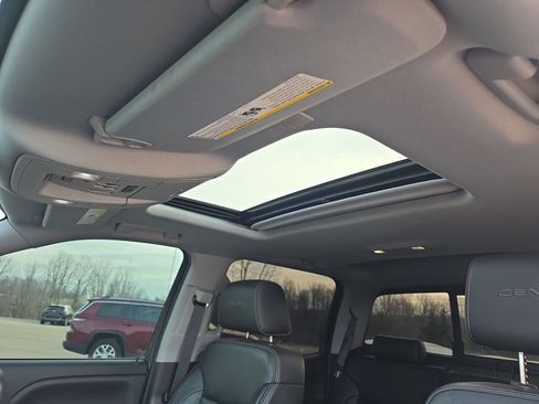 Used 2018 GMC Sierra 1500 Denali image 31