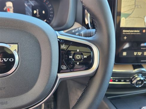 New 2026 Volvo XC60 B5 Plus w/ Climate Package image 10