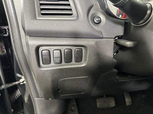 Used 2024 Mitsubishi Outlander Sport SE image 19