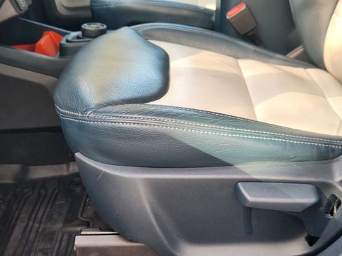 Used 2022 Ford Maverick XLT image 23