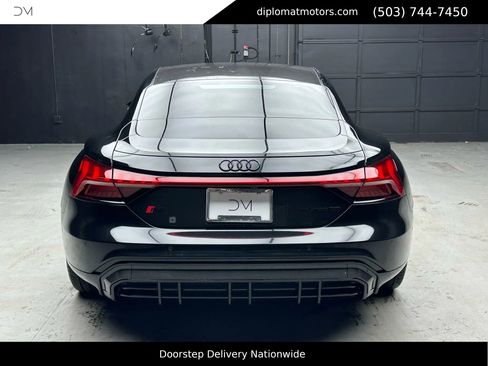 Used 2023 Audi RS e-tron GT w/ Carbon Performance Package image 5