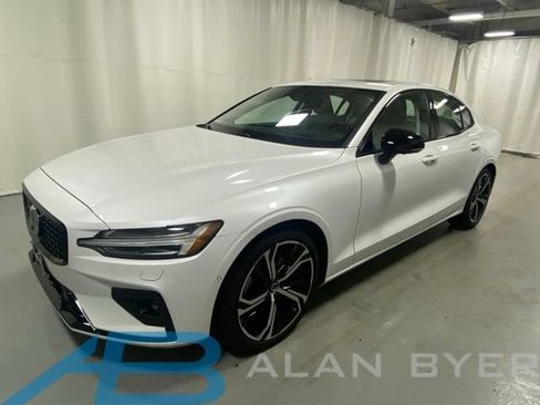 Used 2023 Volvo S60 B5 Ultimate w/ Climate Package AWD/4WD image 1