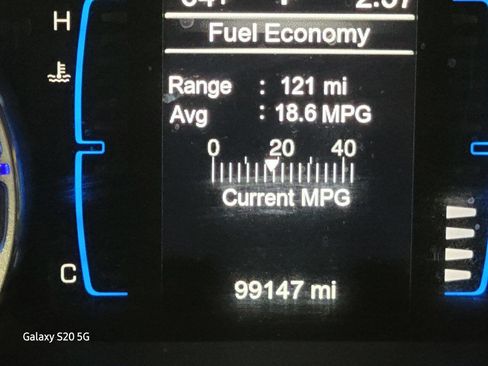 Used 2017 Chrysler Pacifica LX image 36