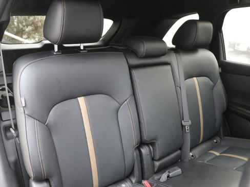 Certified 2025 MAZDA CX-70 3.3 Turbo w/ Premium Plus Pkg image 9