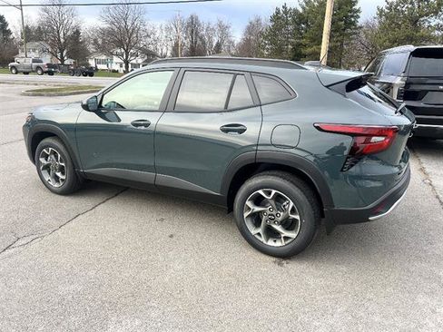 New 2026 Chevrolet Trax LT w/ Driver Confidence Package image 3