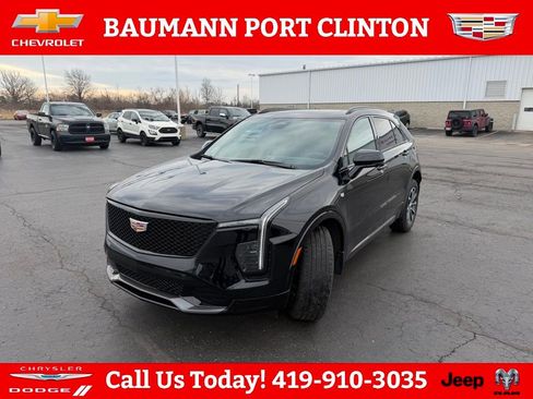 Used 2025 Cadillac XT4 Sport image 3
