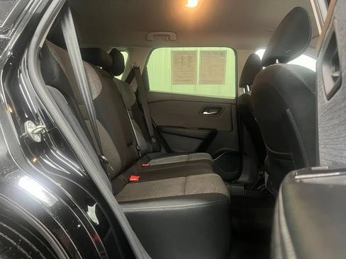 Used 2023 Nissan Rogue SV AWD/4WD image 21