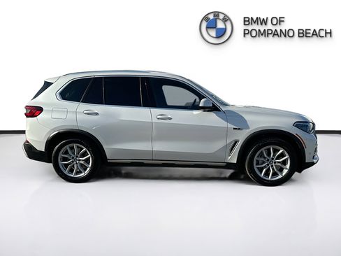 Used 2023 BMW X5 xDrive45e w/ Executive Package image 8