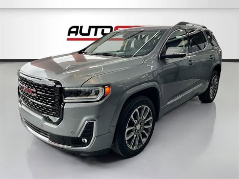 Used 2023 GMC Acadia Denali w/ Denali Technology Package image 3