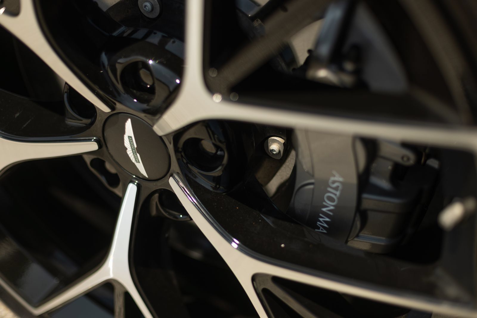 Used 2025 Aston Martin DBX 707 AWD/4WD image 8