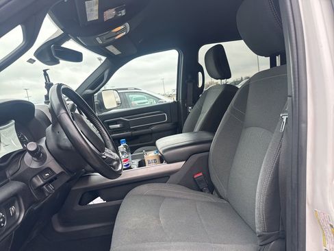 Used 2021 RAM 2500 Big Horn w/ Night Edition AWD/4WD image 4