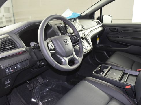 New 2026 Honda Odyssey Sport-L image 2