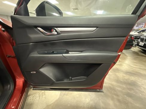 Used 2018 MAZDA CX-5 Touring w/ Preferred Equipment Package image 9