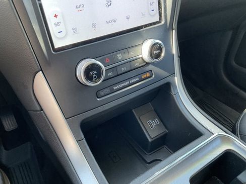 Used 2022 Ford Edge SEL w/ Convenience Package image 15