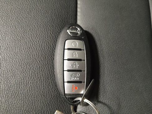Used 2021 Nissan Rogue SL AWD/4WD image 32