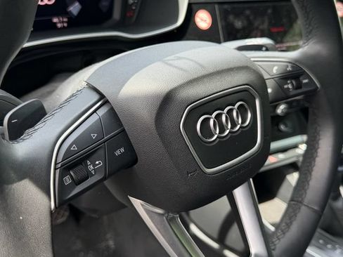 Used 2025 Audi Q3 2.0T Premium AWD/4WD image 12