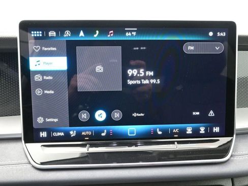 New 2025 Volkswagen Tiguan SE FWD image 17