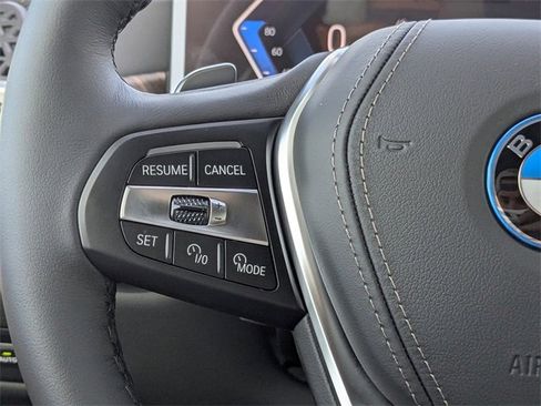 New 2026 BMW X5 xDrive50e image 29