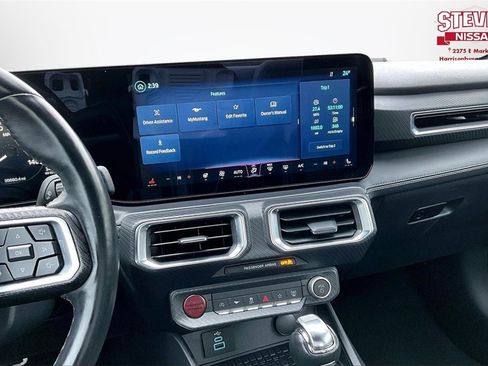 Used 2024 Ford Mustang Premium image 9