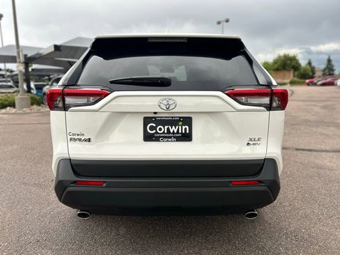 Used 2025 Toyota RAV4 XLE w/ Convenience Package image 30