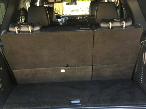 Used 2017 Ford Expedition Limited RWD image 29