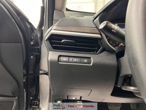 Used 2025 Nissan Altima 2.5 SV FWD image 30