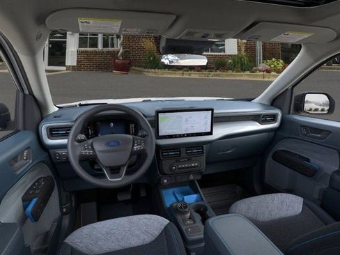 New 2025 Ford Maverick XLT image 34