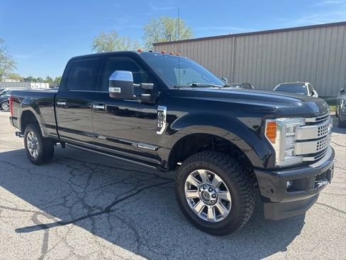 Used 2018 Ford F350 Platinum w/ Platinum Ultimate Package AWD/4WD image 2