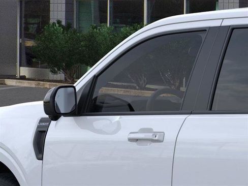New 2026 Ford Maverick Lariat w/ Black Appearance Package image 21
