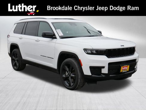 Used 2022 Jeep Grand Cherokee L Laredo image 1