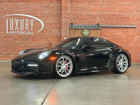 Used 2022 Porsche 911 Carrera S RWD image 10