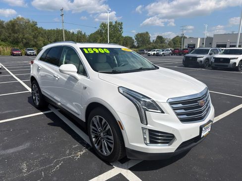Used 2017 Cadillac XT5 Premium Luxury w/ LPO, Wheel Lock Package AWD/4WD image 7