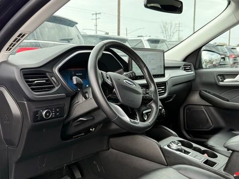 Used 2024 Ford Escape Platinum image 14